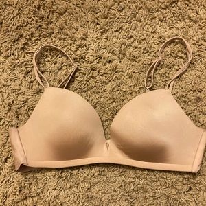 Victoria’s Secret Wireless Bra 34B